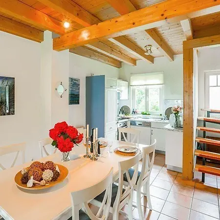 Haus-ruegen-10a * Nienhagen (Mecklenburg-Vorpommern)